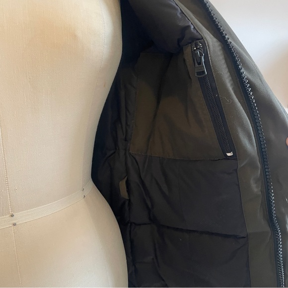 TNA Bancroft Parka- EUC - Picture 10 of 16